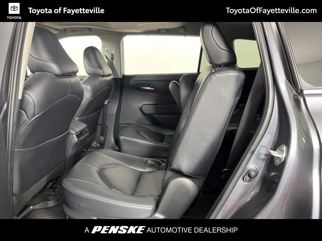 Thumbnail: 2024 Toyota Highlander - 26