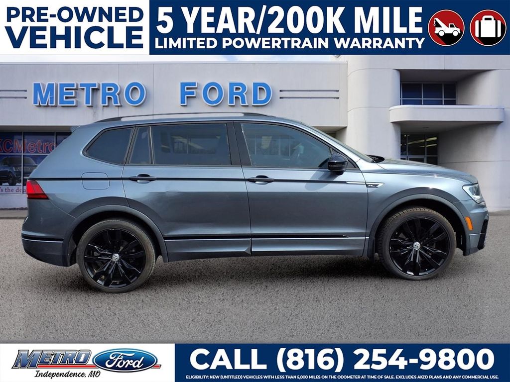 Used 2020 Volkswagen Tiguan SE R-LINE BLACK with VIN 3VV3B7AX2LM148729 for sale in Kansas City