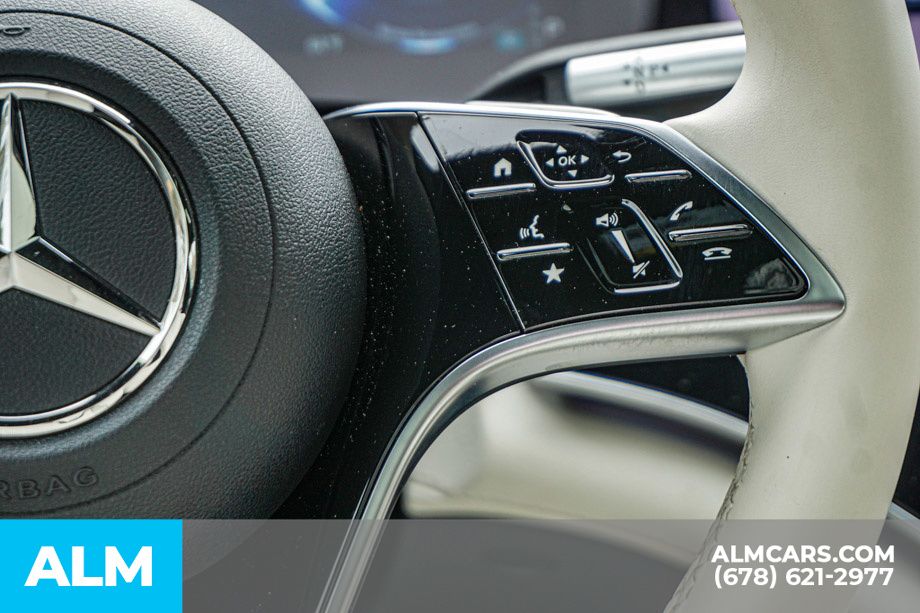 Used 2024 Red Mercedes-Benz 580 image 30