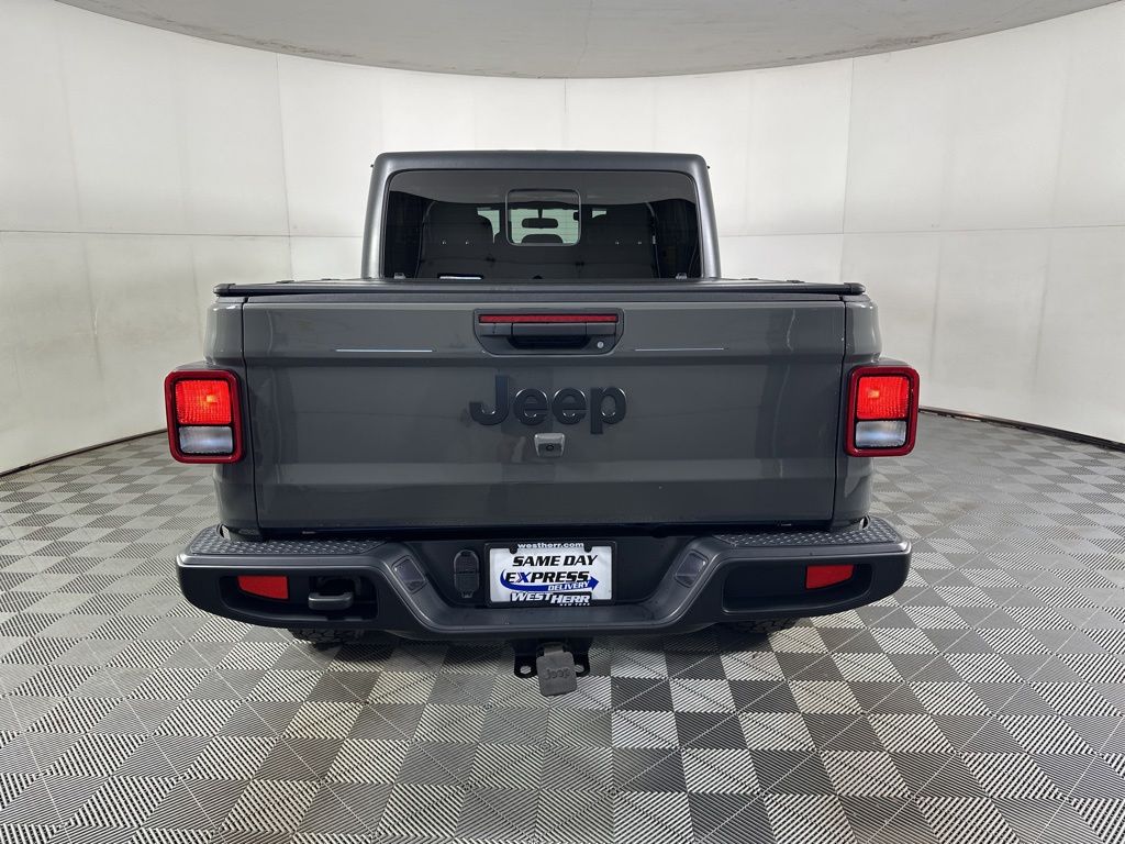 Used 2020 Gray Jeep Sport image 20