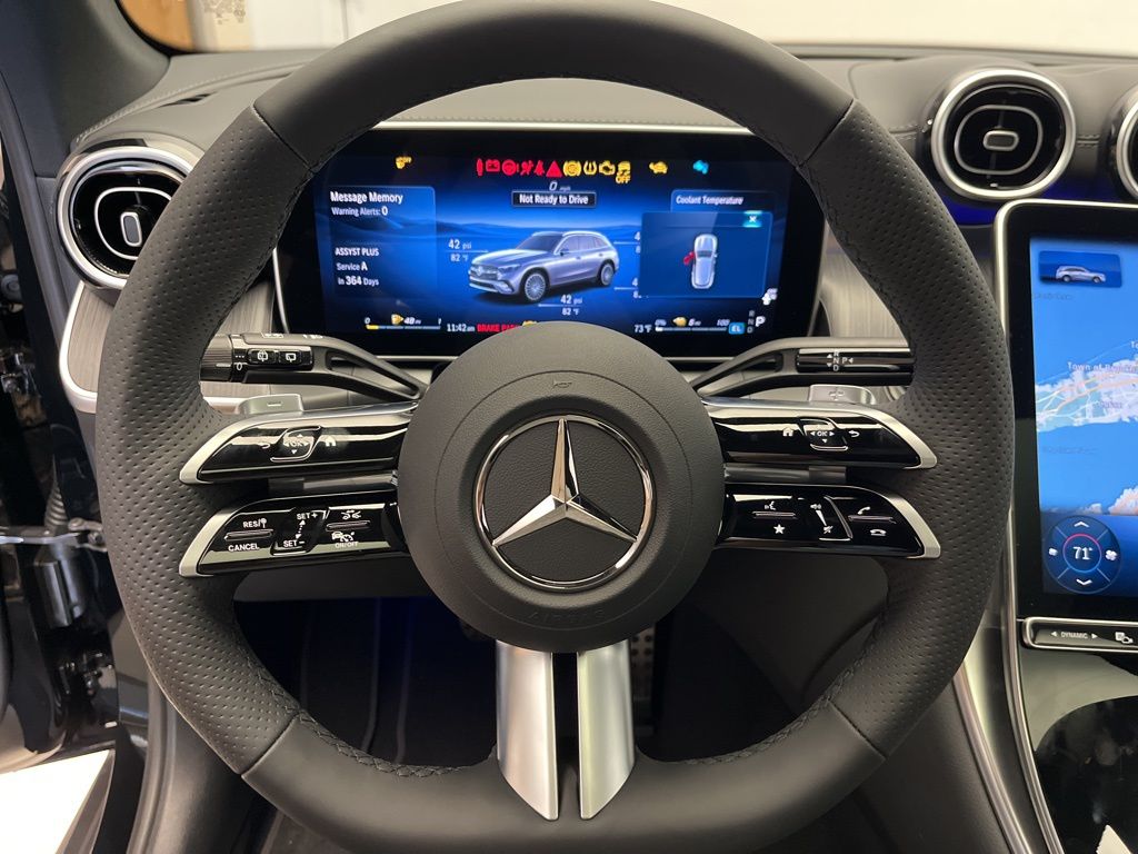 Thumbnail: 2025 Mercedes-Benz GLC - 13