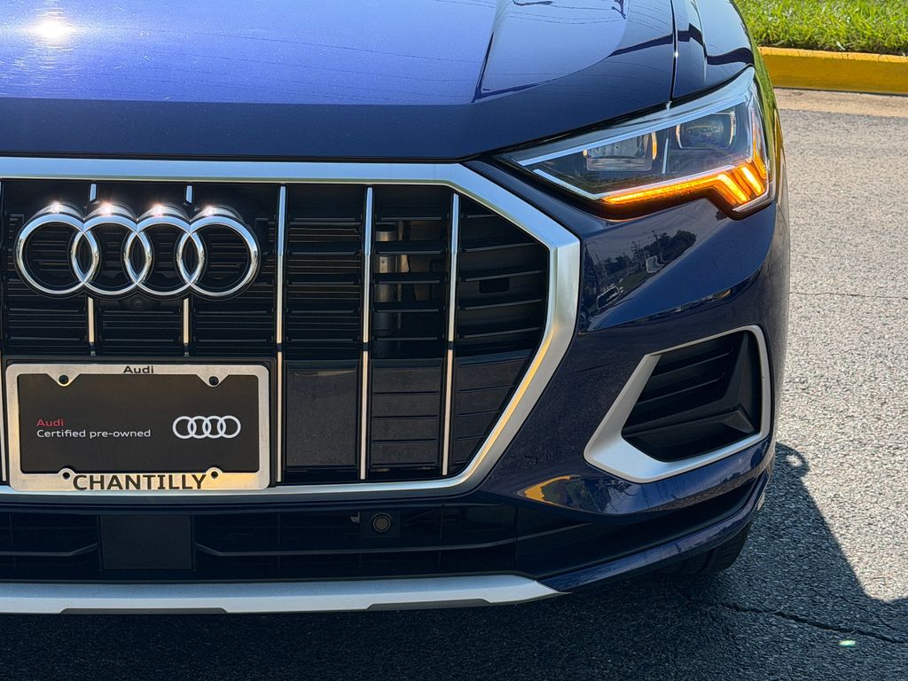 Thumbnail: 2023 Audi Q3 - 3