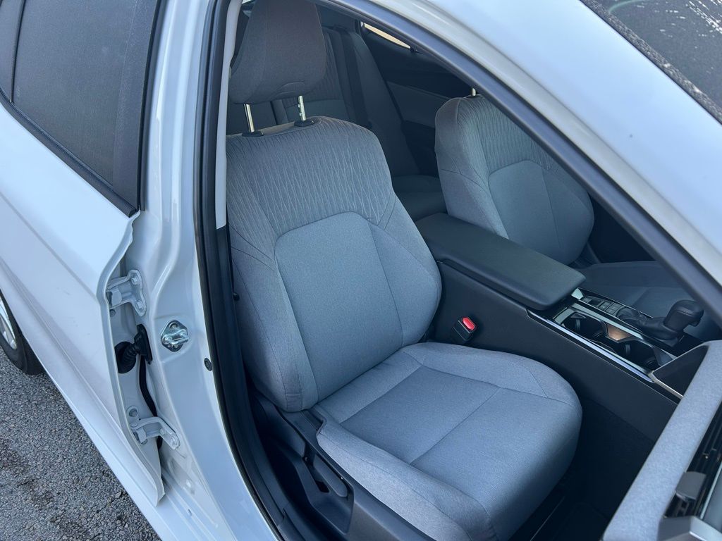 Thumbnail: 2025 Toyota Camry - 15