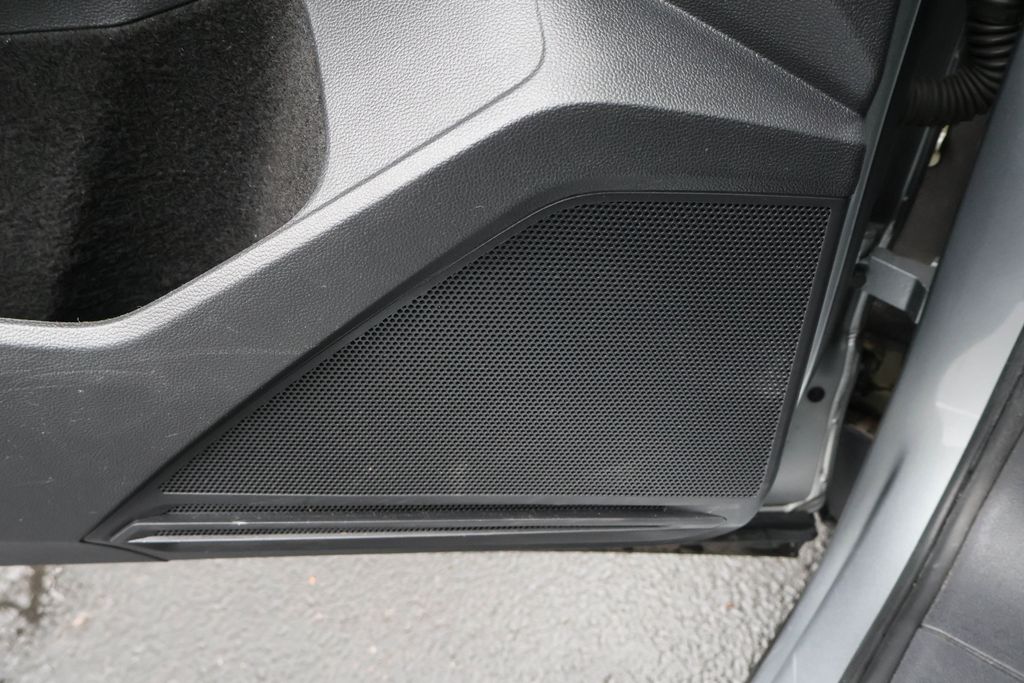 2021 Volkswagen Tiguan 2.0T 32