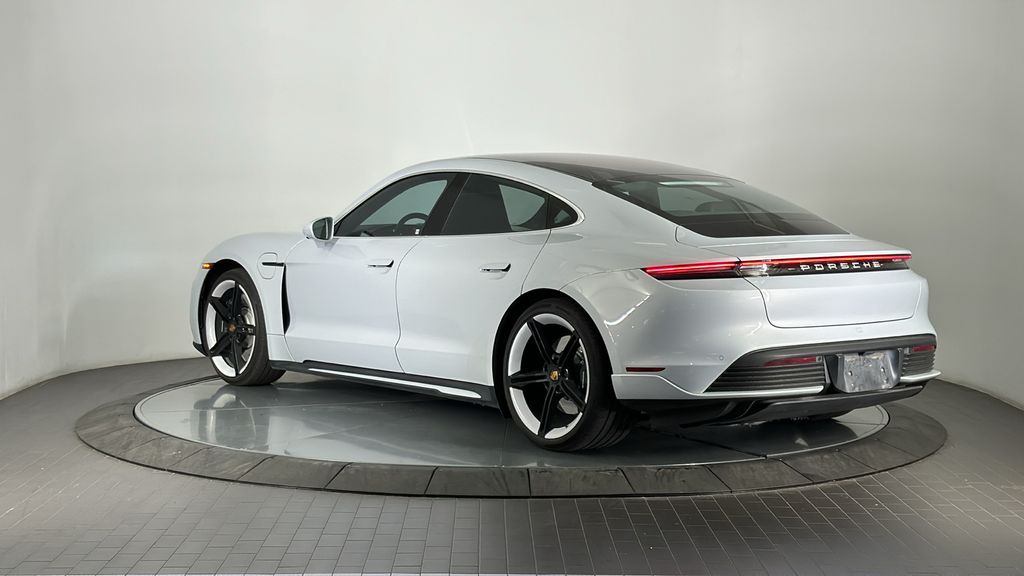 2021 Porsche Taycan 4S 3