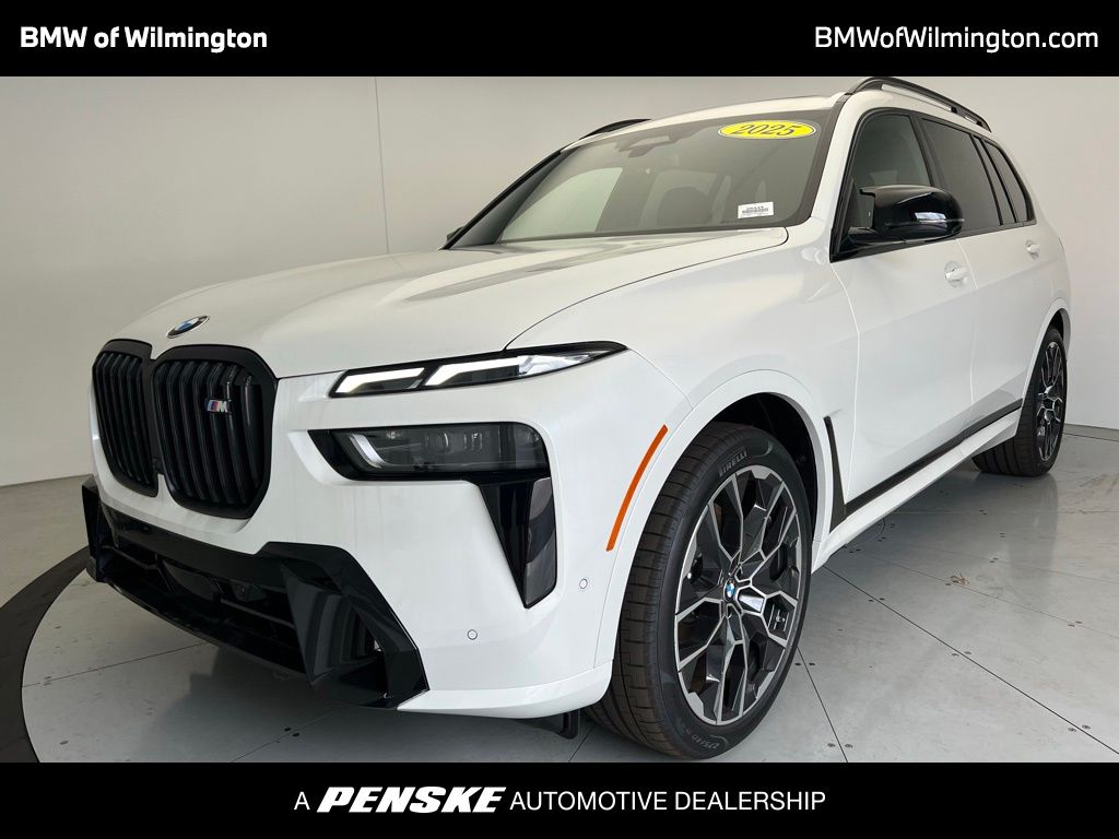 2025 BMW X7 M60i's photo