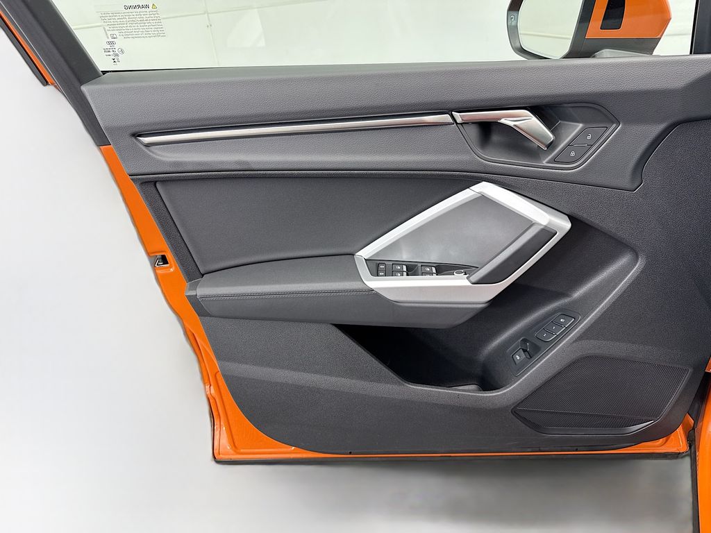 Thumbnail: 2025 Audi Q3 - 22