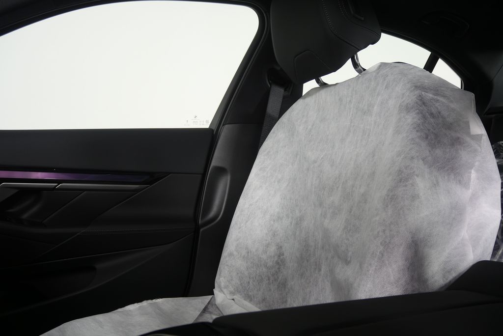 Thumbnail: 2026 BMW i5 - 21