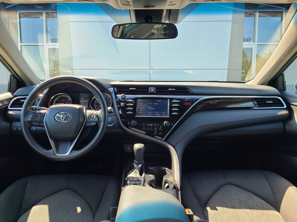 2018 Toyota Camry Hybrid LE