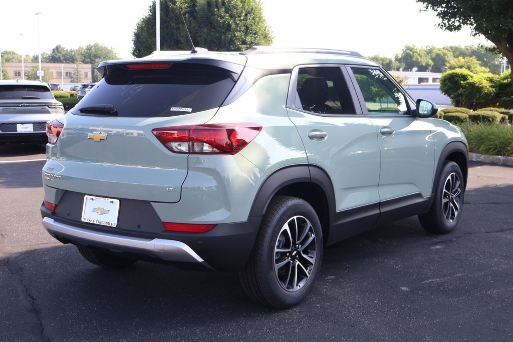 Thumbnail: 2026 Chevrolet TrailBlazer - 8