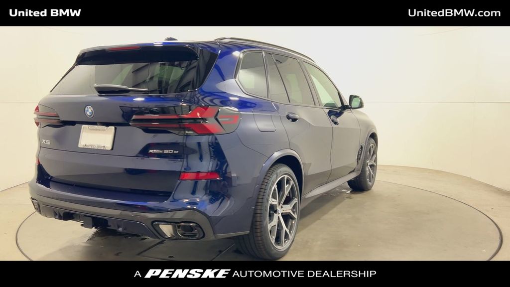 Thumbnail: 2026 BMW X5 - 8