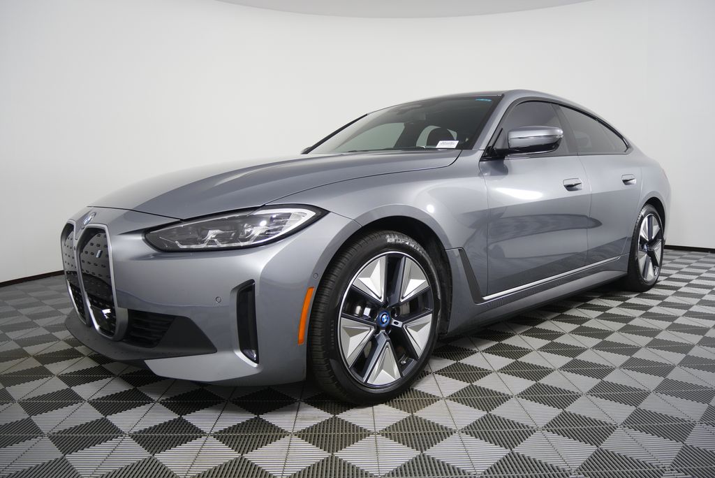 Thumbnail: 2023 BMW i4 - 7