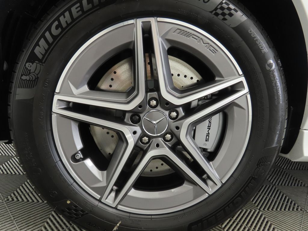 Thumbnail: 2026 Mercedes-Benz GLE - 30