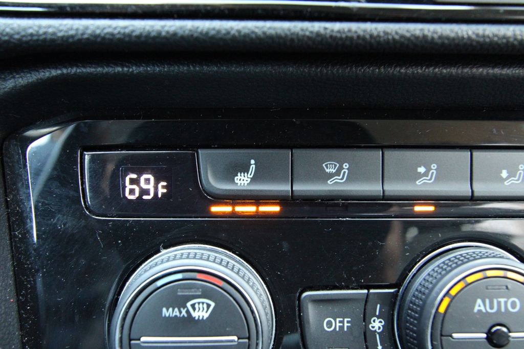 Used 2024 Volkswagen Taos SUV