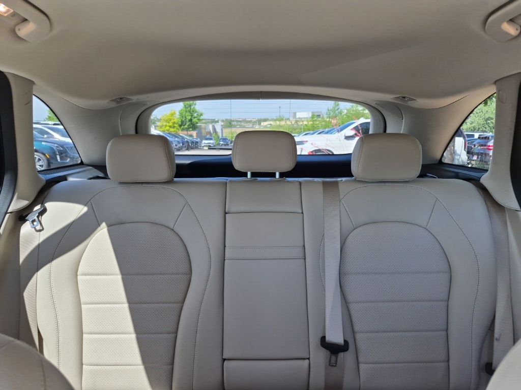 Used Car 2022 Mercedes-benz Glc  Glc 300 For Sale Under $35,000 In Austin, Texas