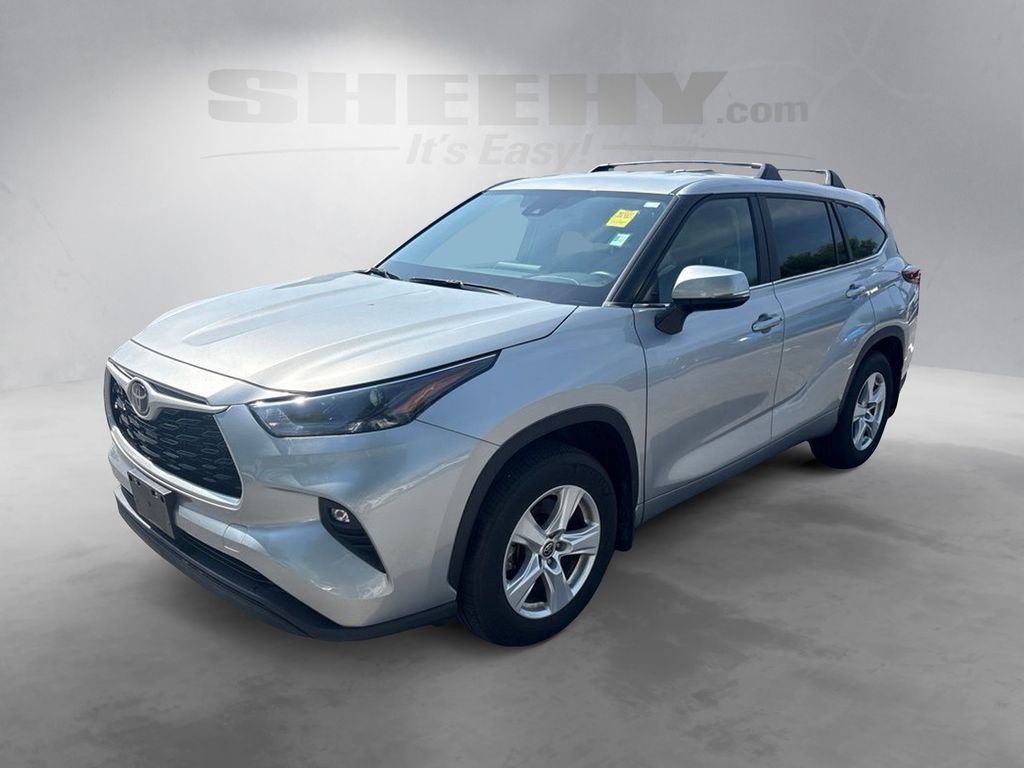 Used 2023 Silver Toyota LE image 15