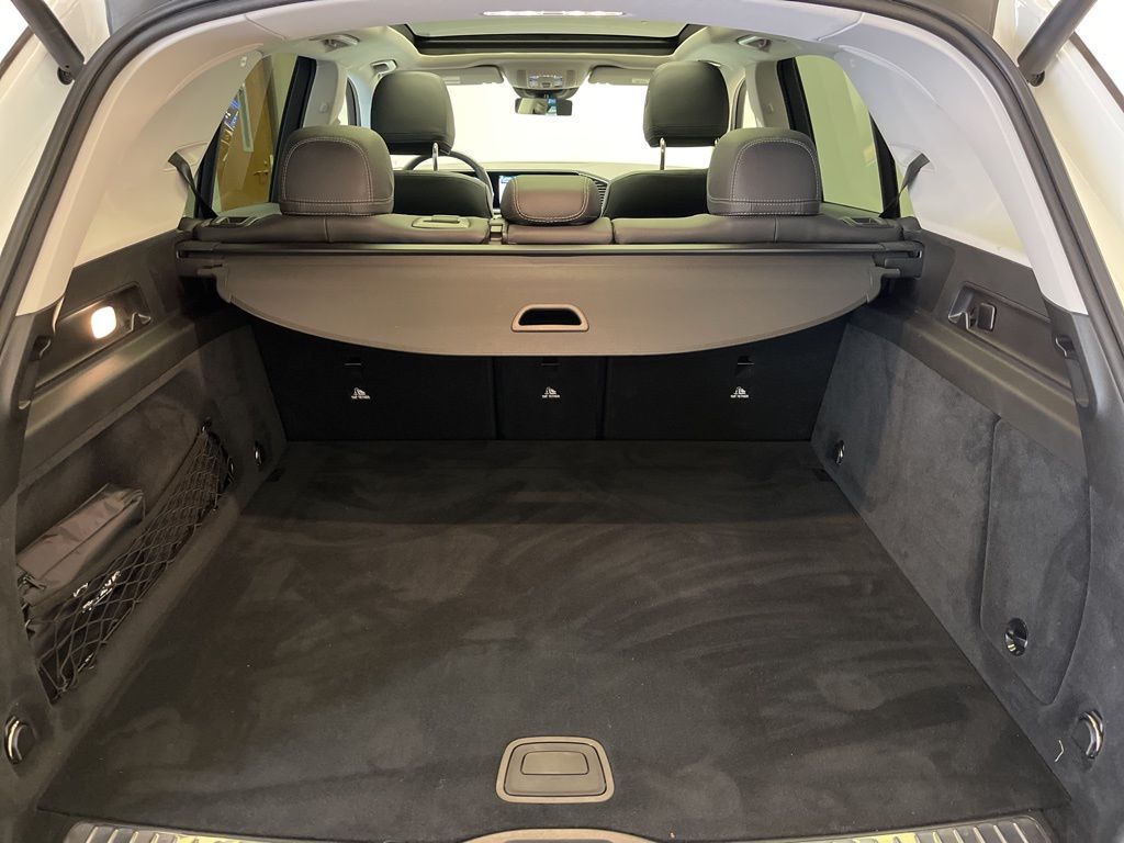 Thumbnail: 2025 Mercedes-Benz GLE - 27