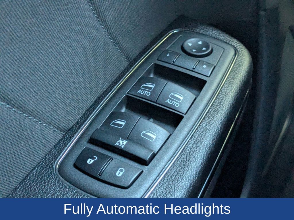 2021 Dodge Charger SXT RWD