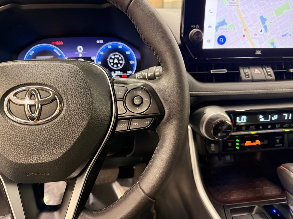 Thumbnail: 2024 Toyota RAV4 - 14