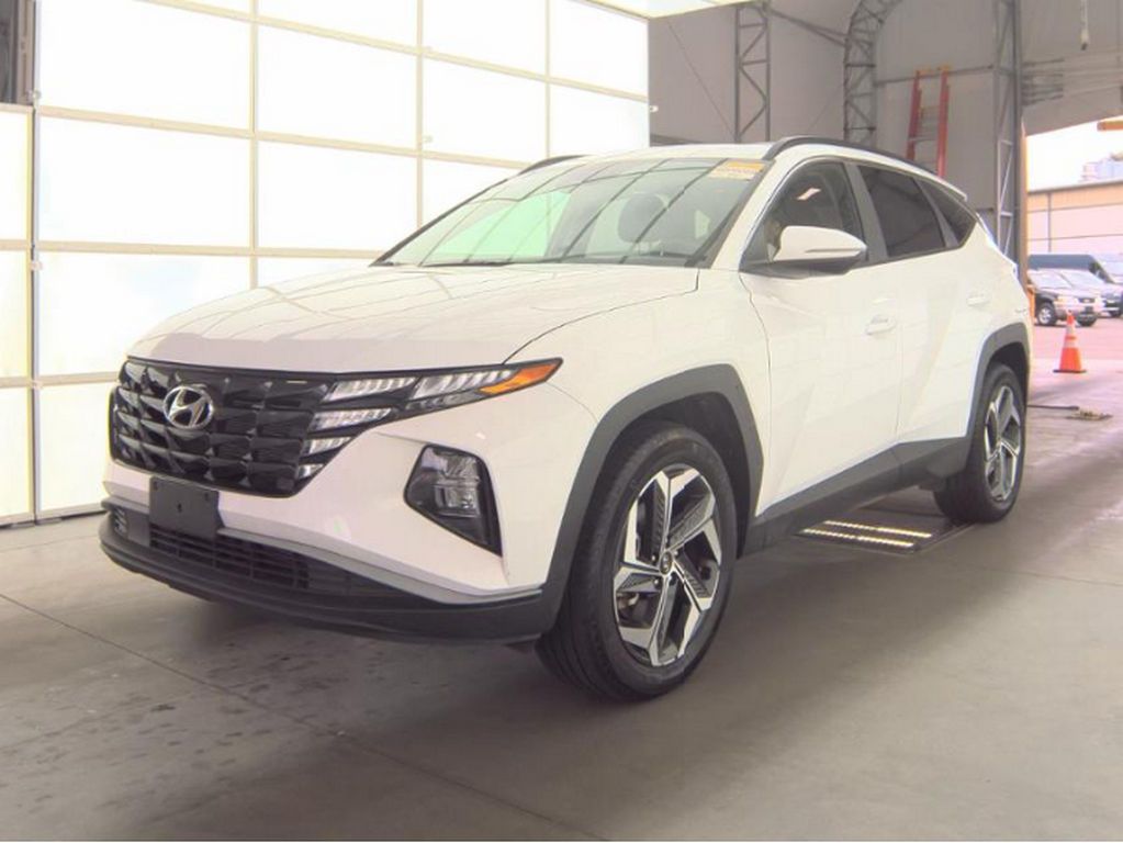 Used 2023 White Hyundai SEL image 2
