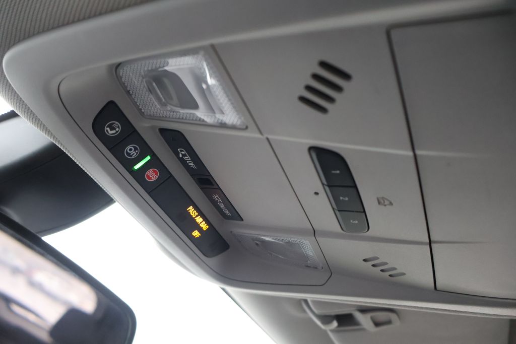 Thumbnail: 2019 Chevrolet Equinox - 30