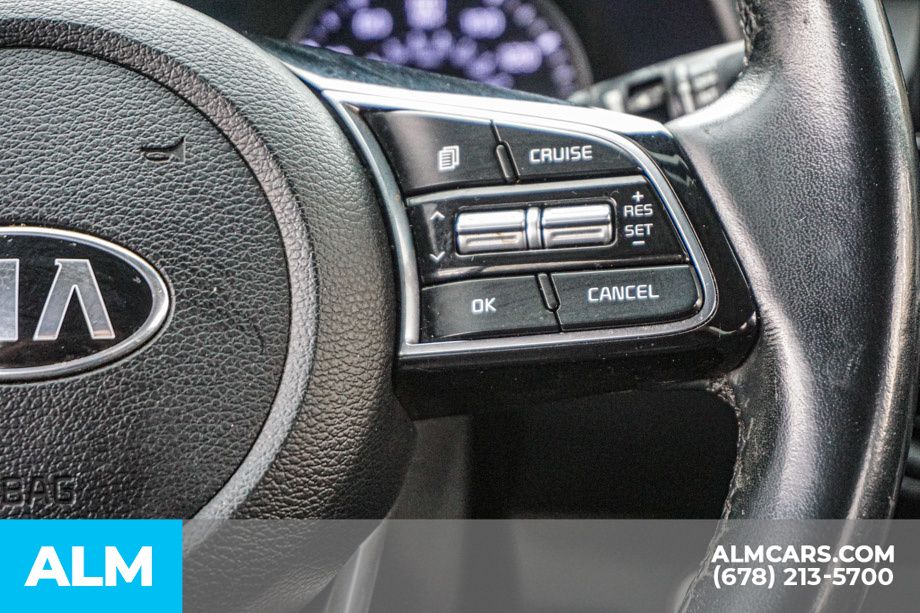 Used 2019 Black Kia EX image 30