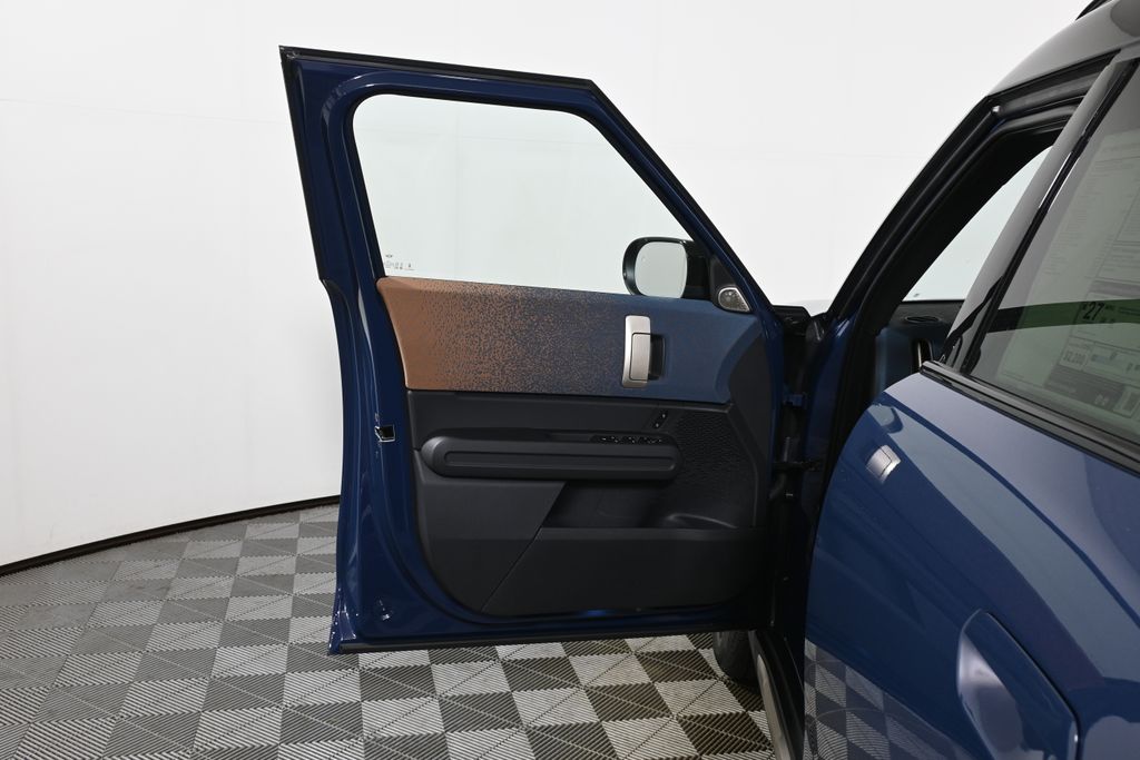 Thumbnail: 2027 MINI Cooper Countryman - 23