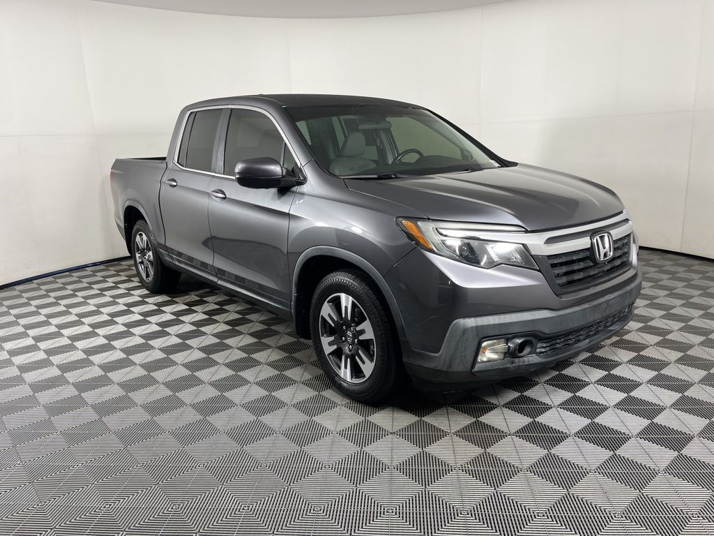 Thumbnail: 2017 Honda Ridgeline - 13