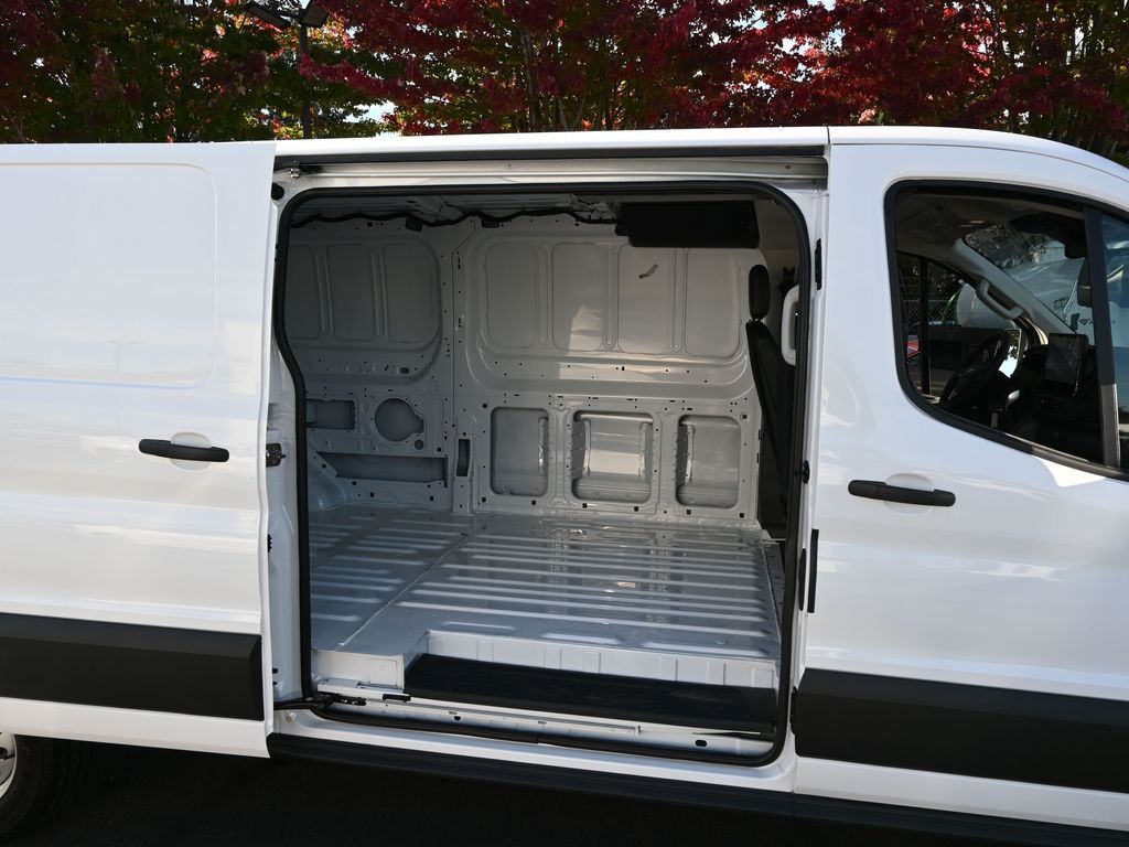 2024 Ford Transit 250