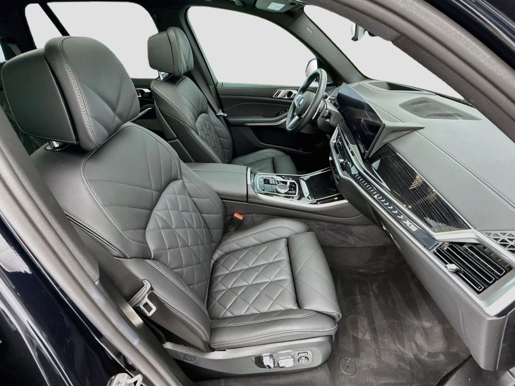 Thumbnail: 2025 BMW X5 - 19