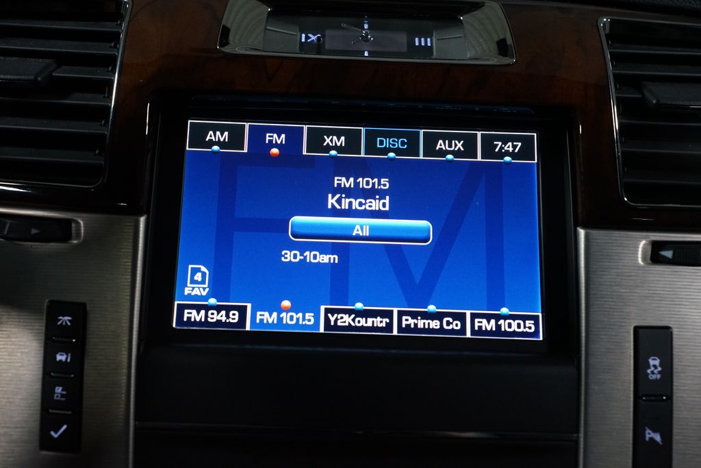 Thumbnail: 2013 Cadillac Escalade - 18
