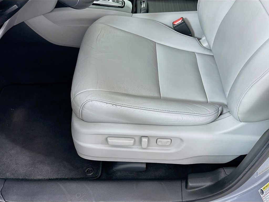 Thumbnail: 2018 Honda Pilot - 20