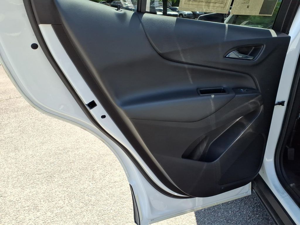 ChevroletEquinox24
