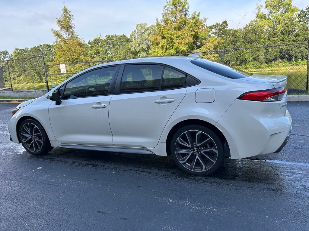 Thumbnail: 2021 Toyota Corolla - 3