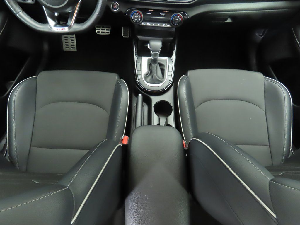 Thumbnail: 2022 Kia Forte - 17