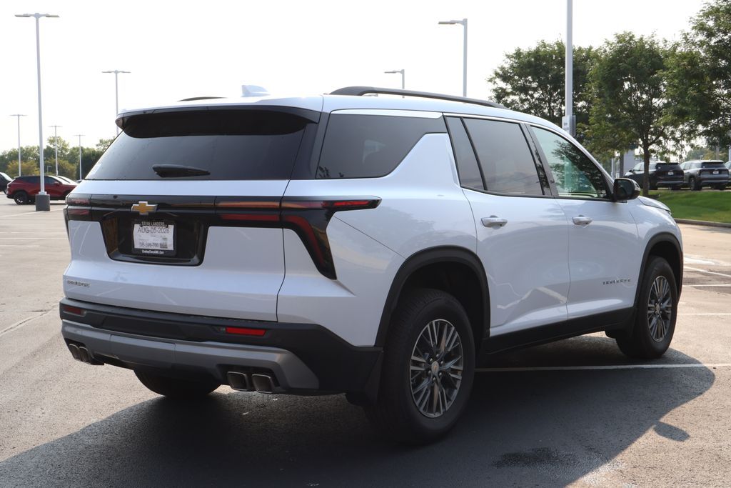 Thumbnail: 2026 Chevrolet Traverse - 8