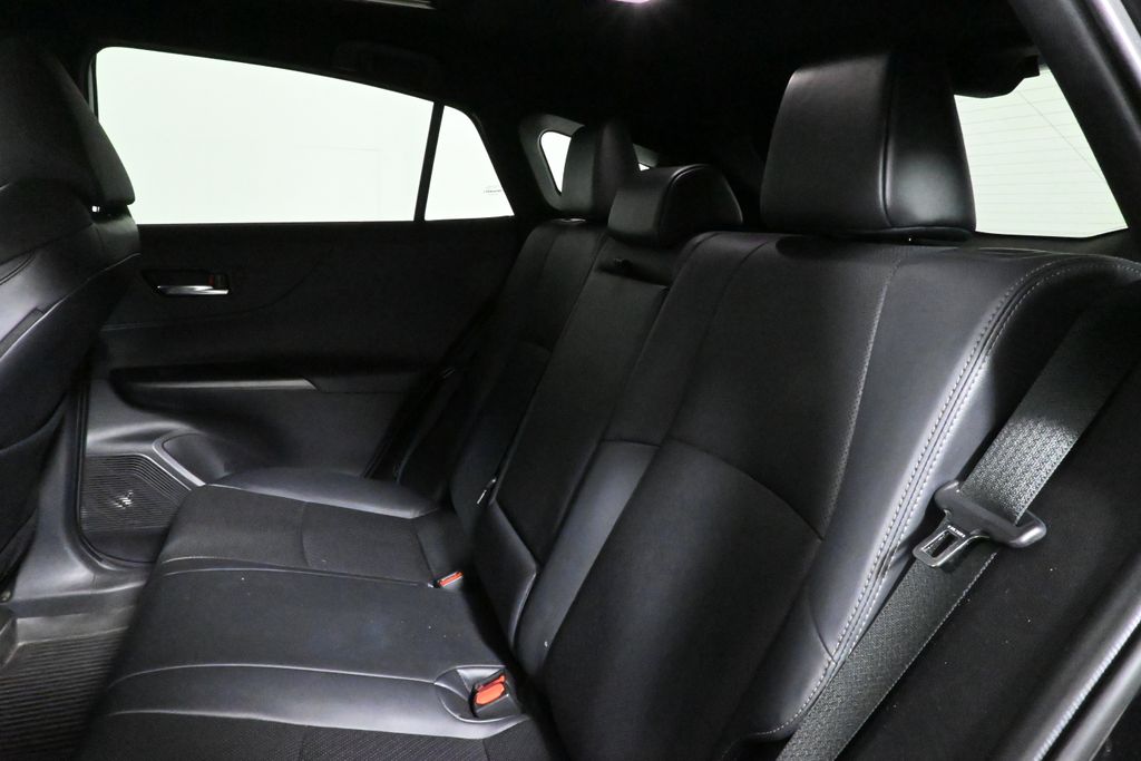 Thumbnail: 2021 Toyota Venza - 6