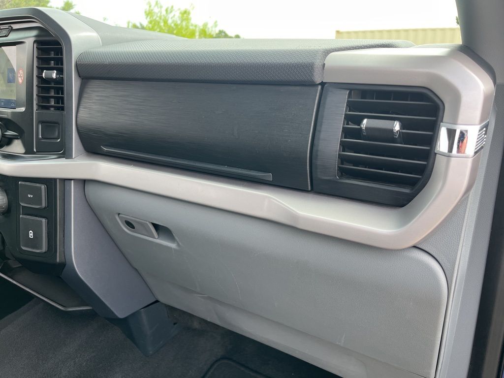 2023 Ford F-150 XLT 28