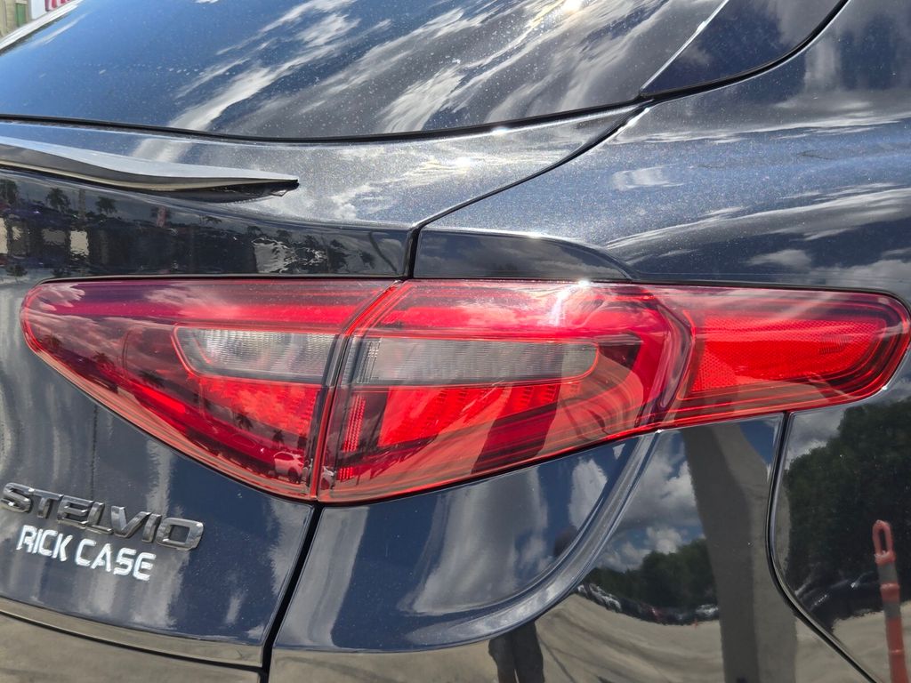 2020 Alfa Romeo Stelvio - $14,393