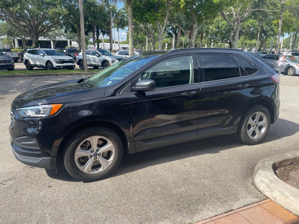 Black Metallic 2022 Ford Edge SE AWD SUV / Crossover All-Wheel Drive 8-Speed Automatic