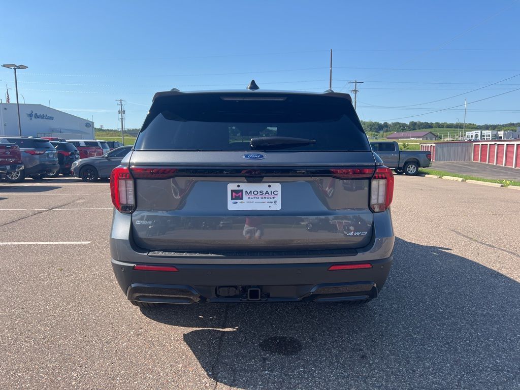 2025 Ford Explorer