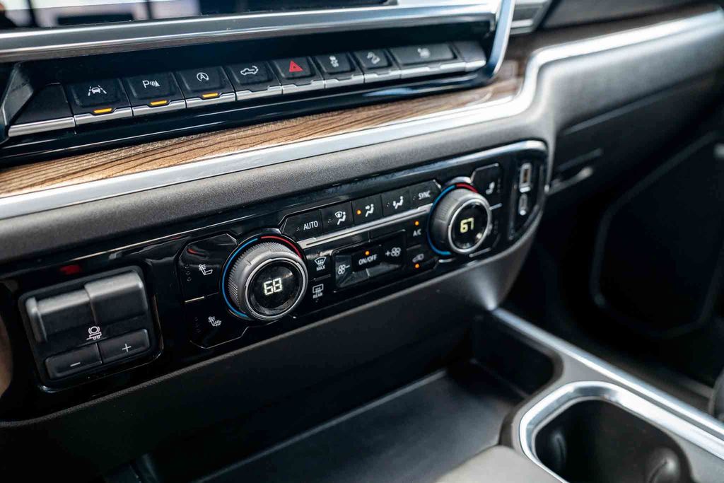 Used Car 2025 Chevrolet Silverado 1500  Lt Trail Boss For Sale Under $60,000 In Austin, Texas