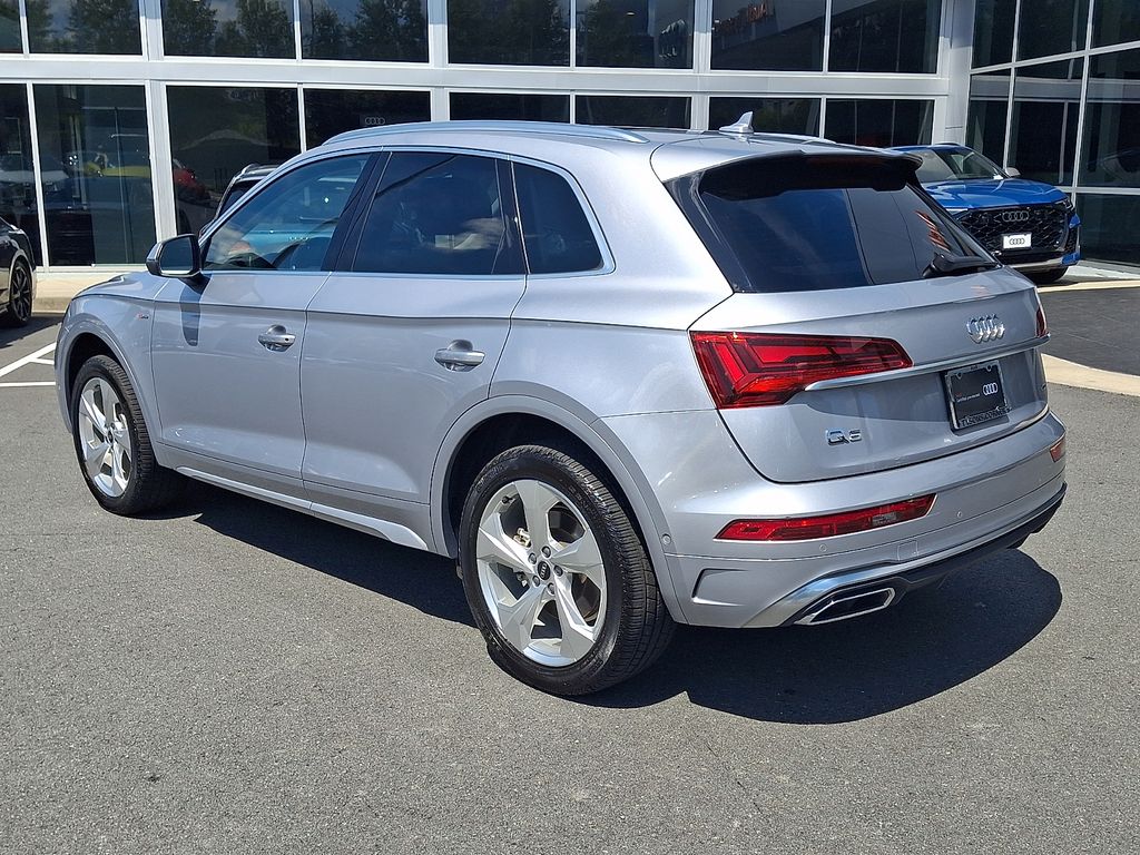 Thumbnail: 2023 Audi Q5 - 6