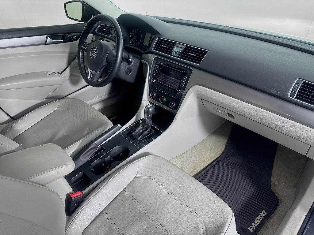 Used Car 2015 Volkswagen Passat  1.8t Limited Edition For Sale Under $10,000 In Austin, Texas