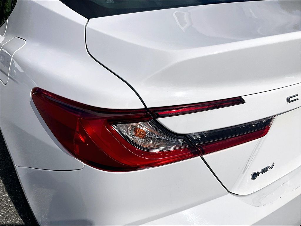2025 Toyota Camry — photo 34
