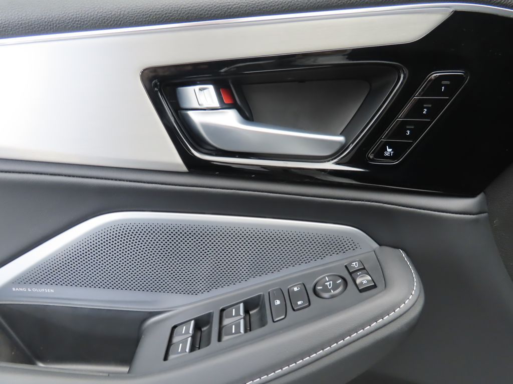 Thumbnail: 2026 Acura MDX - 25