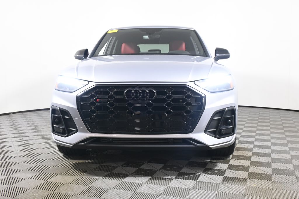 Thumbnail: 2024 Audi SQ5 - 10