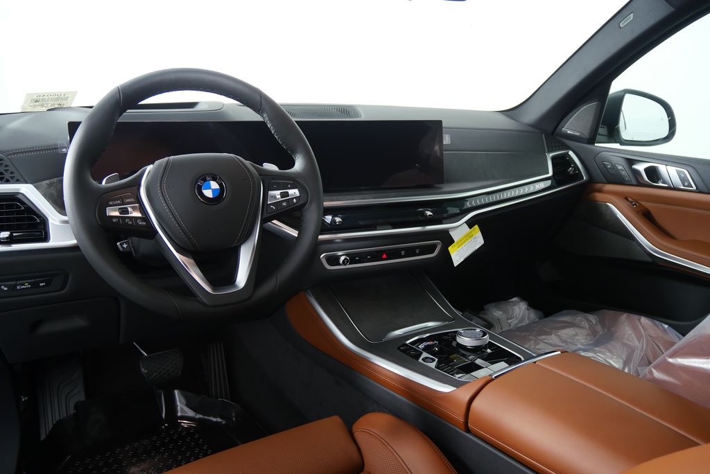 Thumbnail: 2026 BMW X5 - 17