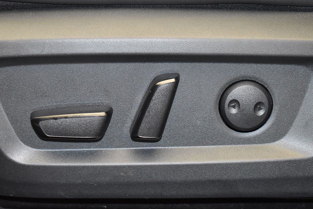 Thumbnail: 2021 Nissan Rogue - 14