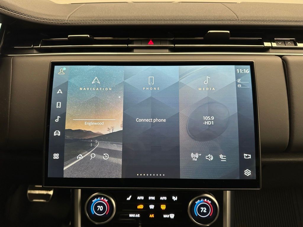 2023 Land Rover Range Rover SE 16